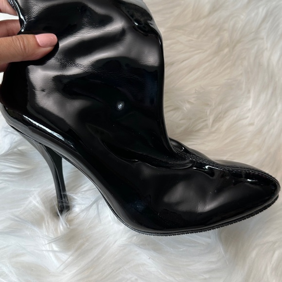 Boots Luxury Designer By Stuart Weitzman size 37 - Picture 7 of 10